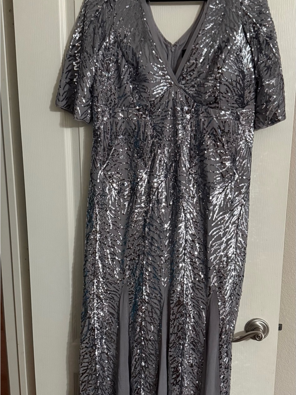 Size 16 R&M Richards Silver Sequin V-Neck Maxi Dress